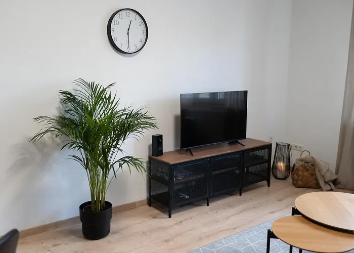 Apart63-Modern-3Room I Smart Tv I Free Parking I Free Wifi