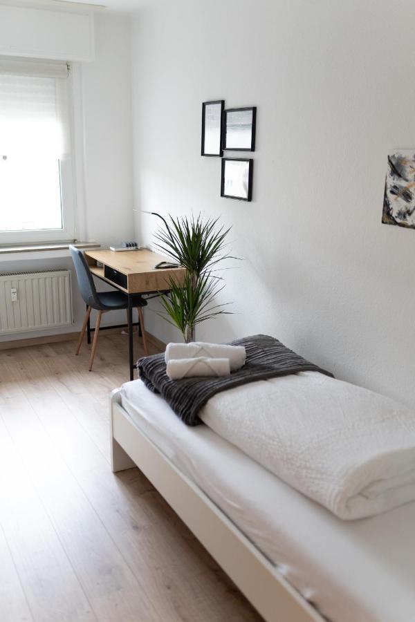 Apart63-modern-3room I Smart Tv I Free Parking I Free Wifi Apartment *